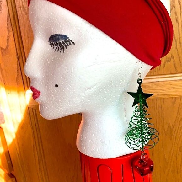 Earrings Exaggerated Christmas Tree Ornament Pierced Earrings Green Red - Picture 1 of 7
